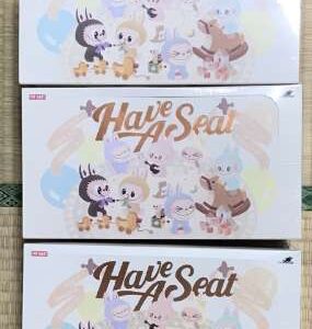 46022 Figure have aseat