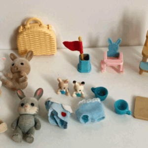 52123 figure sylvanian