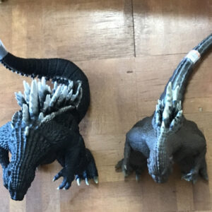 67253 Figure godzila set x 2 (whatsapp)