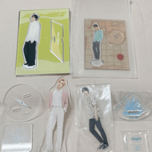 65954 ATEEZ Yunho Acrylic Stand