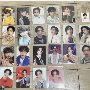 66083 ASTRO Lucky 22-Piece Trading Card Set