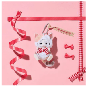 72070 Epoch Sylvanian Families Keychain: Lateneko Boy - Calico