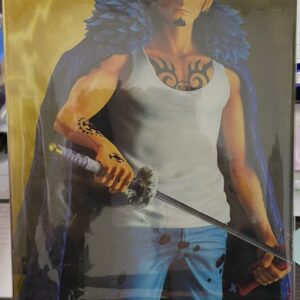 72506 Figure Trafalgar Law One Piece (whatapp)