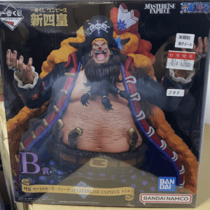One Piece Masterlise Expiece figure of Marshall D. Teach (Blackbeard) with skull-hat, orange hair, open mouth, red coat, and outstretched hands.