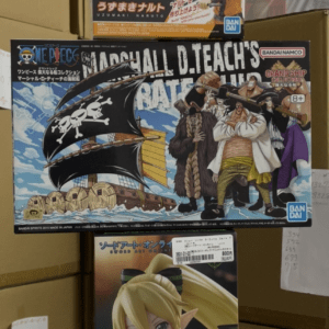 Store shelf with Japanese anime figures: Naruto Uzumaki box, One Piece Sun Pirates/Thousand Sunny D.TEACH'S figurine, and BiCute Dark bikini elf figure in front.