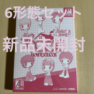 Pink box packaging for a six-figure set, featuring cartoon chibi characters around a house, with '6形態セット' and '新品未開封' overlayed.