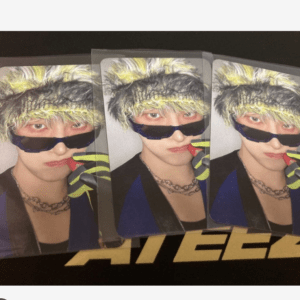 90509 ATEEZ Mingi Makestar Exclusive Photocard (Strawberry)
