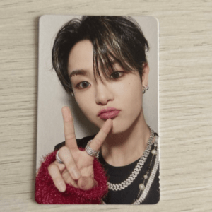 90783 TREASURE Jihoon Selfie "Hello"