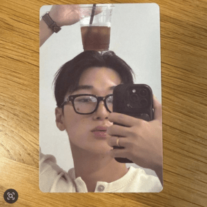 93393 Trading cards included in the Sandigipak