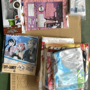 98728 various character & figure X 5 (whatsapp)