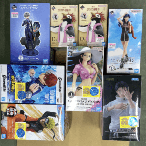 98212 figures X 8 (whatsapp)