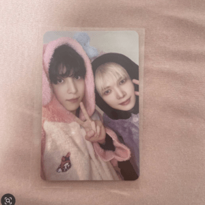 96303  ATEEZ Photocards (Video Call Event)