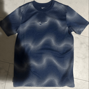 97544 Rare 90s/00s Nike T-shirt, Y2K style, large logo,