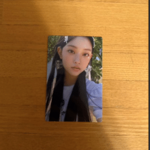 101753　NewJeans Hyein Photocard